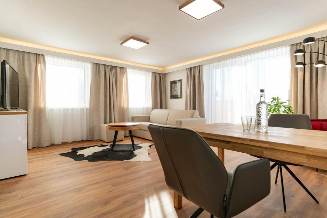 רמסאו אם דכשטיין Waldrand Apartments מראה חיצוני תמונה